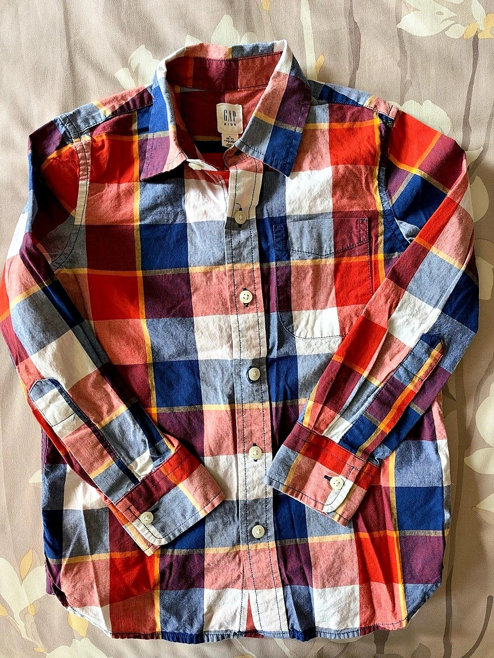 Gap Kids Boys Plaid Button Down Shirt Red Blue Size S 6-7